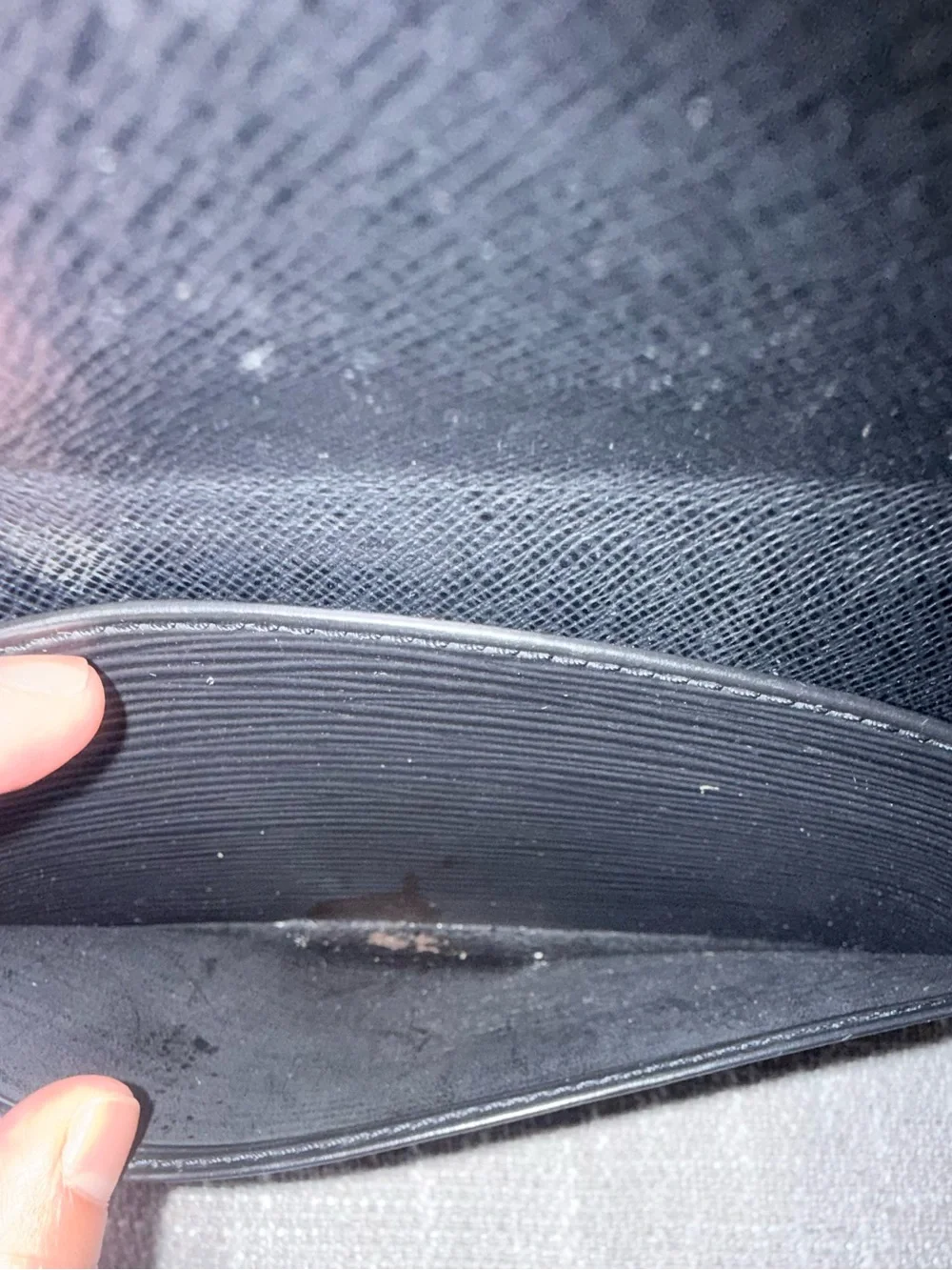 Luis vuitton Epi Leather wallet in Noir